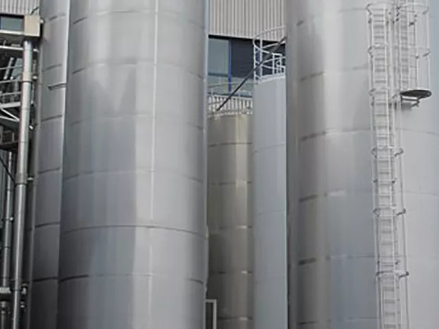 Triple Ice bank silo